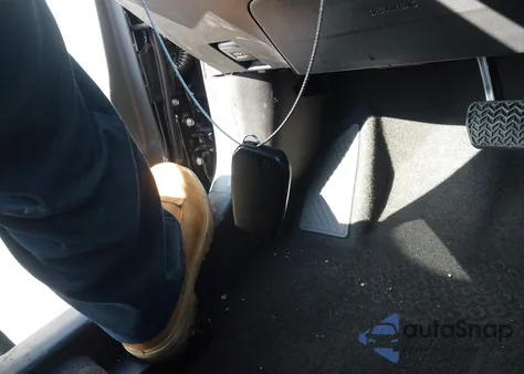 2026 Toyota Corolla Le z USA, uszkodzony, nr VIN 5YFB4MDE3TP398504